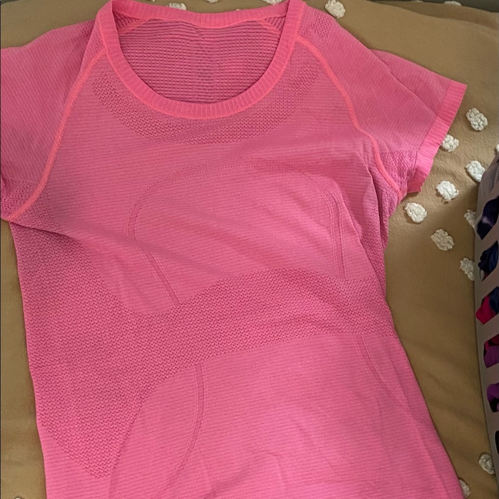 lululemon pink swiftly tech tee
